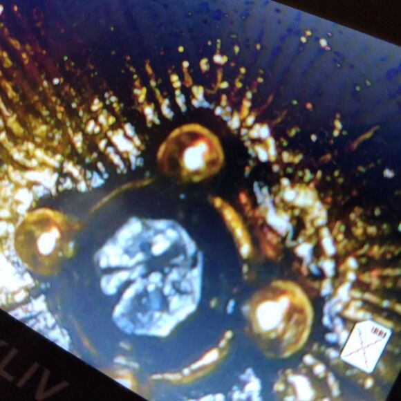 Gold tone with gorgeous garnet stone ring size 7 - Picture 5 of 5